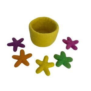 Lovevery Felt Stars & Basket Multicolor